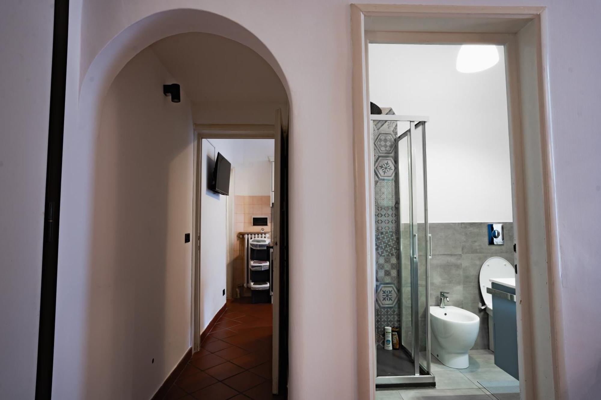 Charming With Exclusive Courtyard In Center Of Apartamento *