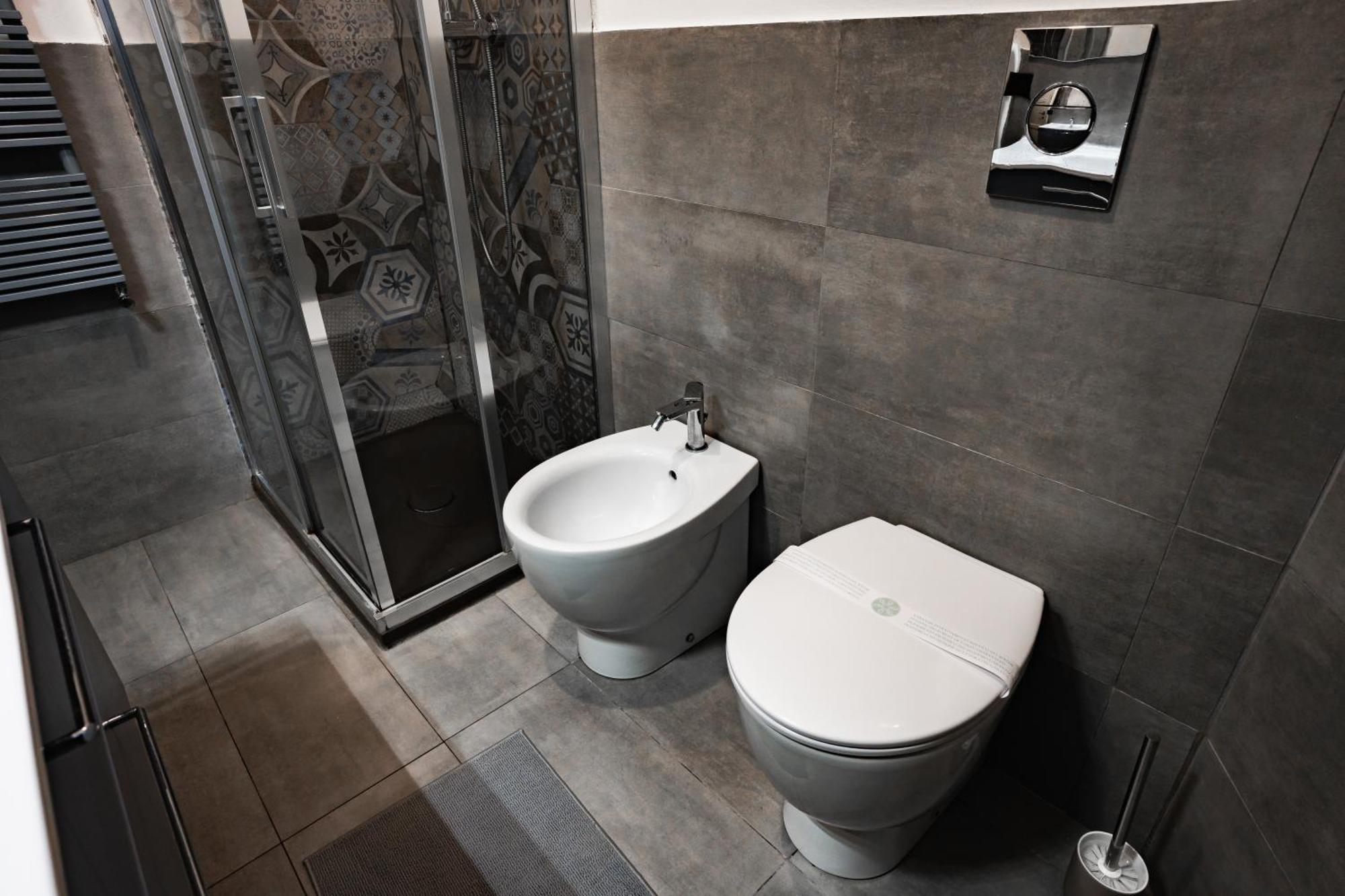 Charming With Exclusive Courtyard In Center Of *