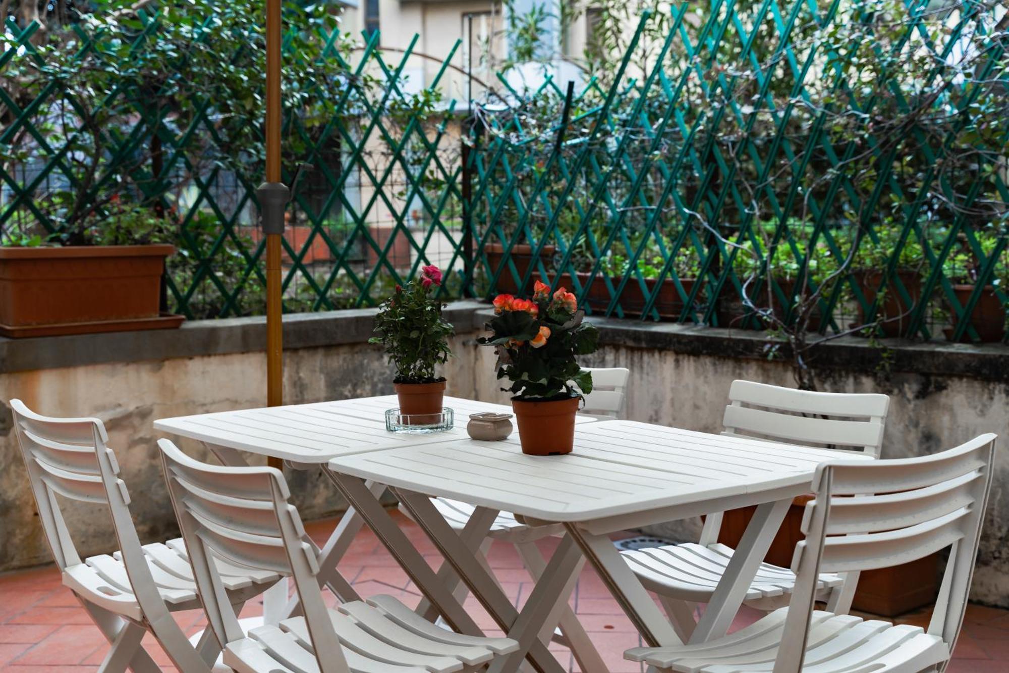 Charming With Exclusive Courtyard In Center Of