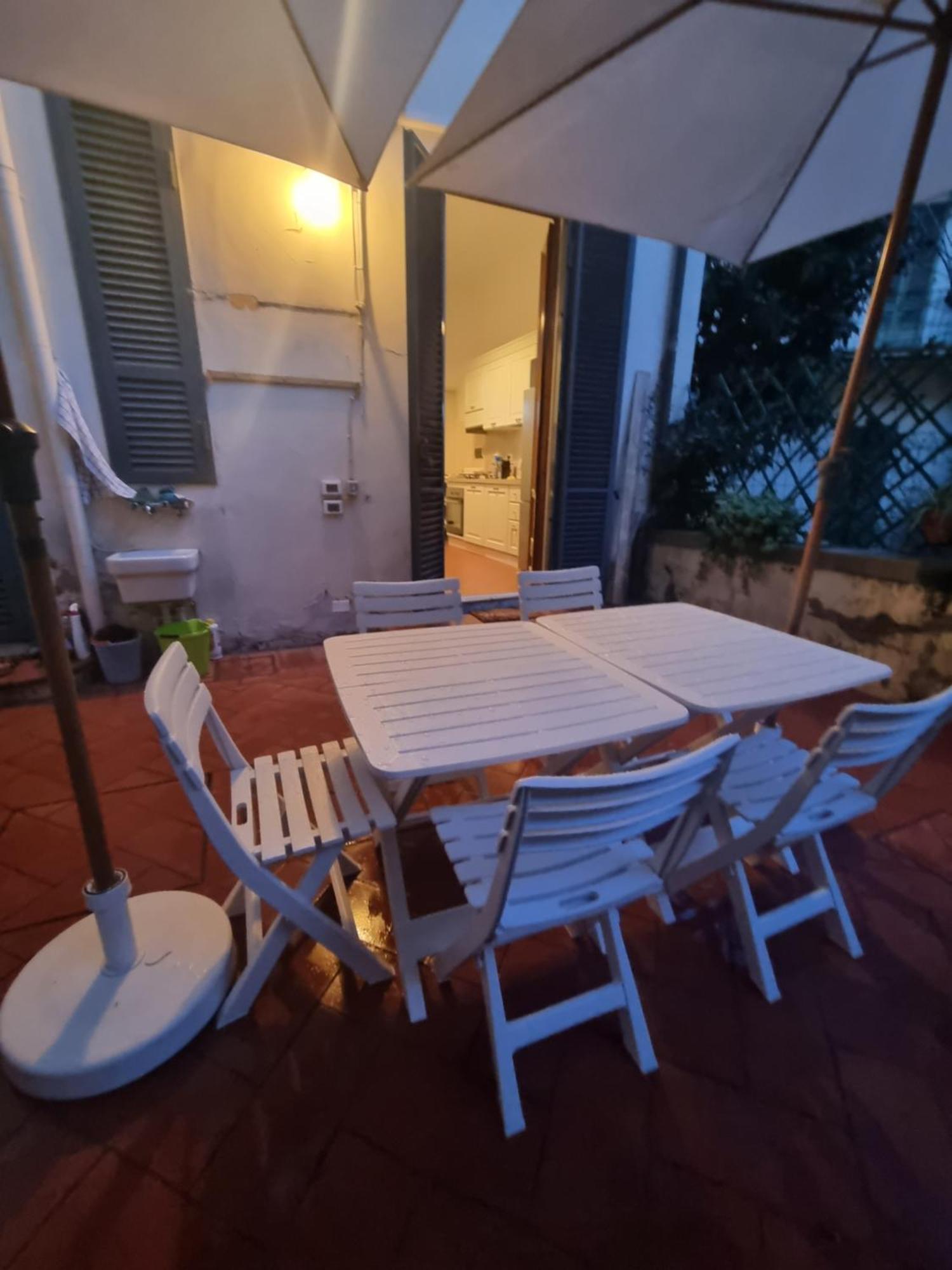 Apartamento Charming With Exclusive Courtyard In Center Of *